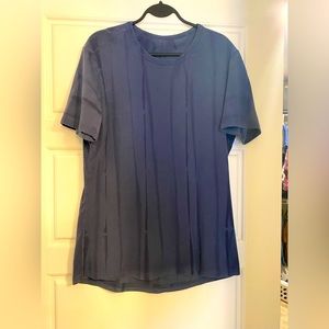 Lululemon - 5 year basic t-shirt, Mens medium, Blue on Blue tie-die